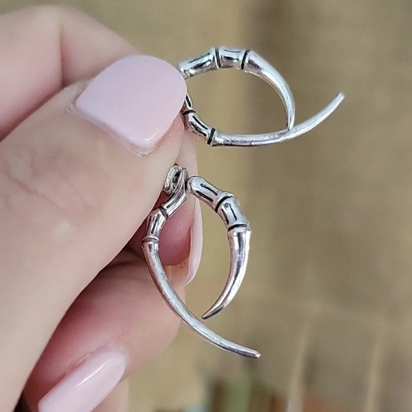 Front/Back Claw Drop Earrings - Picture 2 of 7